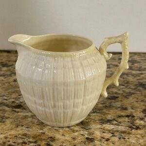 Belleek Neptune Creamer 3.25in Ivory‎ Yellow Shell Pattern Coral Handle Vintage